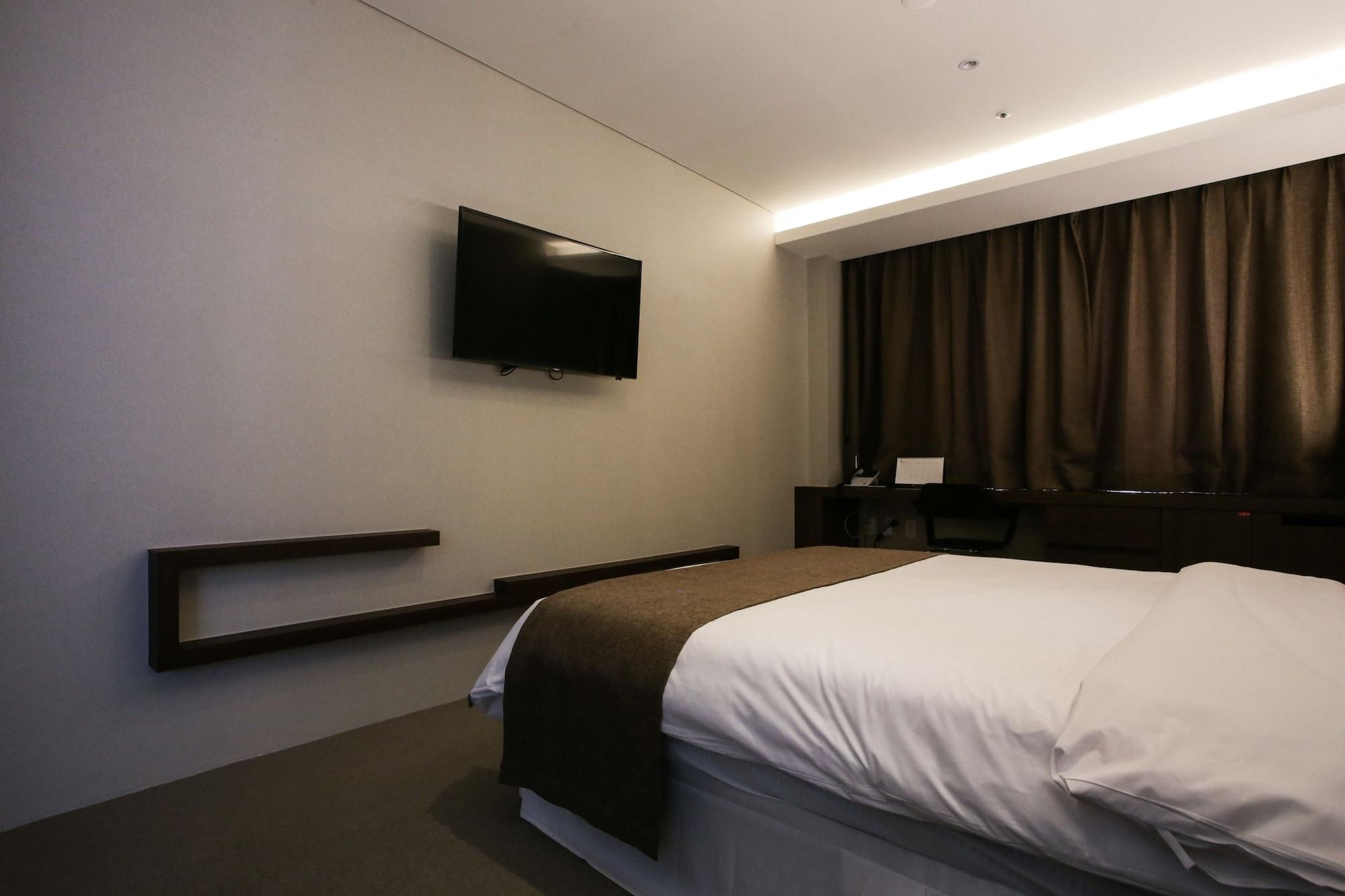 M Stay Hotel Gyeonggi Giheung Йонгин Экстерьер фото