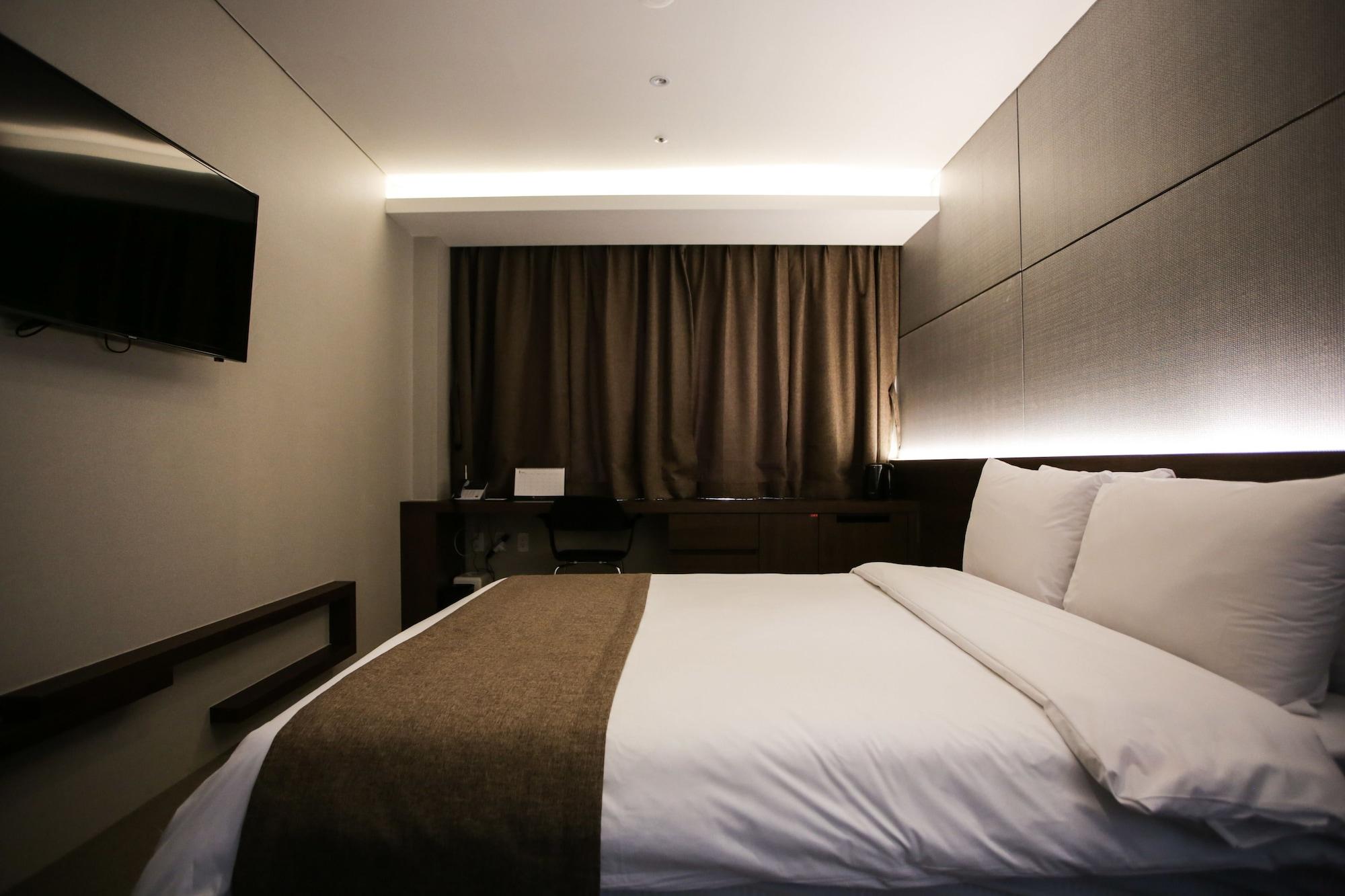 M Stay Hotel Gyeonggi Giheung Йонгин Экстерьер фото
