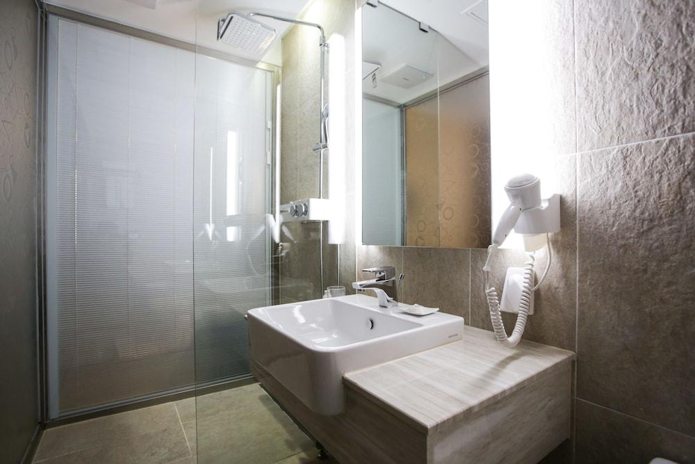 M Stay Hotel Gyeonggi Giheung Йонгин Экстерьер фото