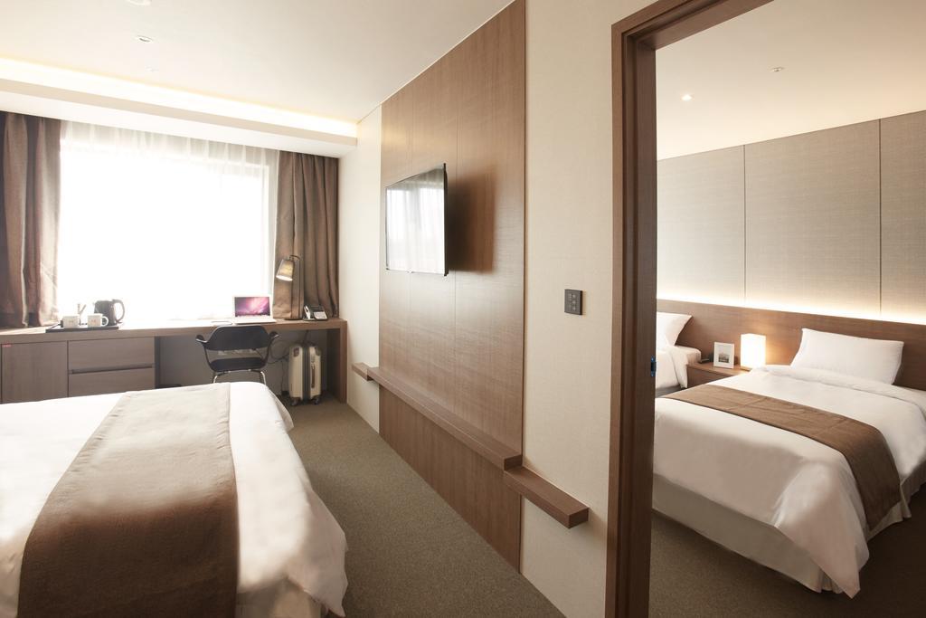 M Stay Hotel Gyeonggi Giheung Йонгин Экстерьер фото
