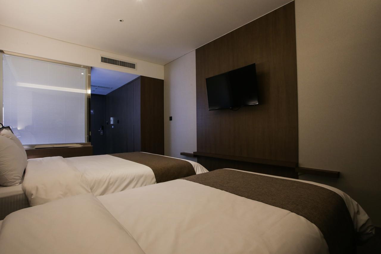 M Stay Hotel Gyeonggi Giheung Йонгин Экстерьер фото